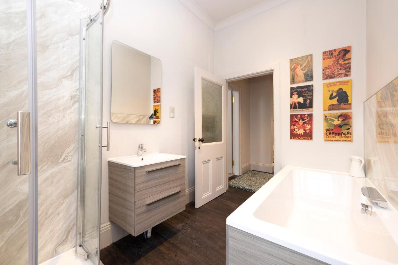 Apartment Joivy Sophisticated Near Castle EDI